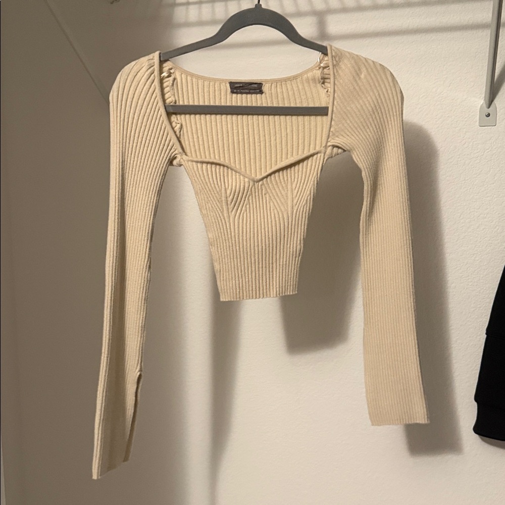 Urban outfitters cropped long sleeve knit top size X small